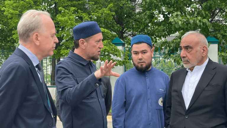 Делегация из Ирака во главе с бывшим премьер-министром Республики Ирак Адилом Абдул-Махди посетила ОБФ «Ярдам-Помощь»