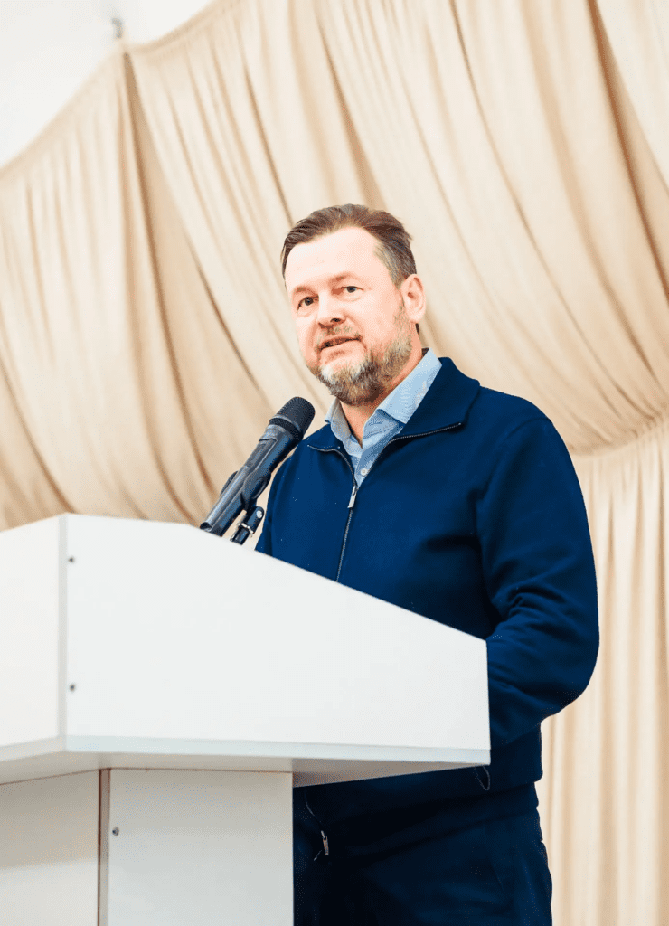 Председатель попечительского совета общенационального благотворительного фонда «Ярдам-Помощь» Айрат Гимадутдинов был отмечен высокой государственной наградой Республики Татарстан.