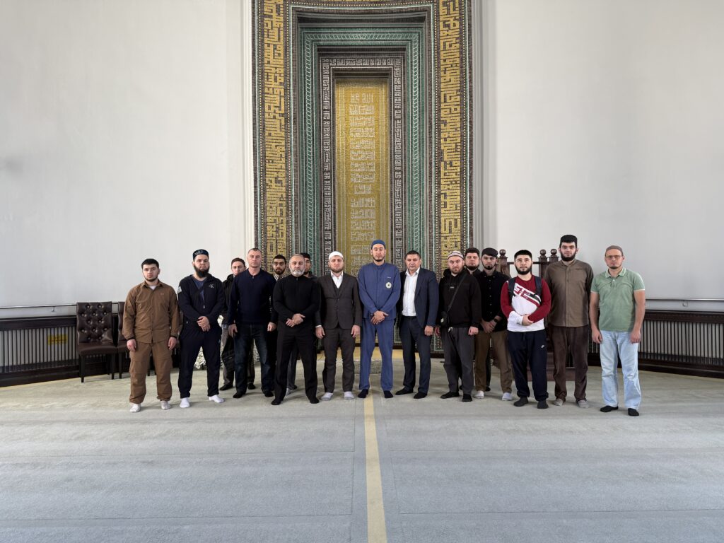 Студенты первого курса БИА из разных уголков страны посетили ОБФ «Ярдам‑Помощь»